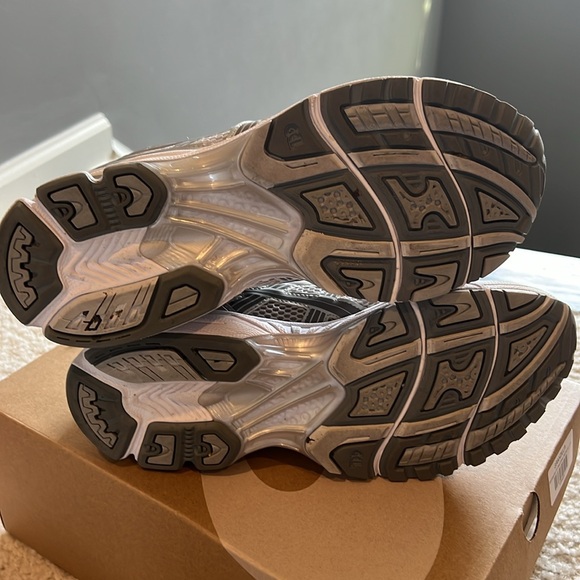 SOLD - Gel Kayano 14 - Picture 7 of 8